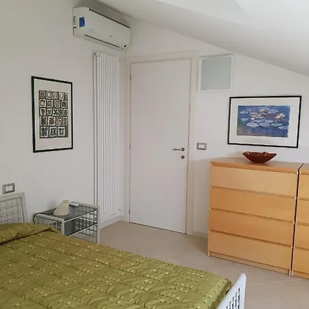 La Mansarda Di Corso Umberto 佩斯卡拉